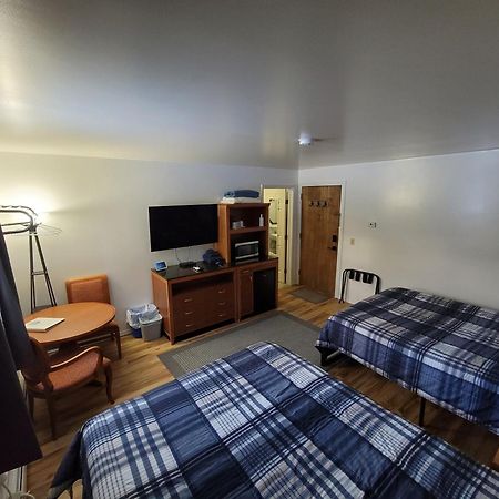 West Bethel Motel エクステリア 写真