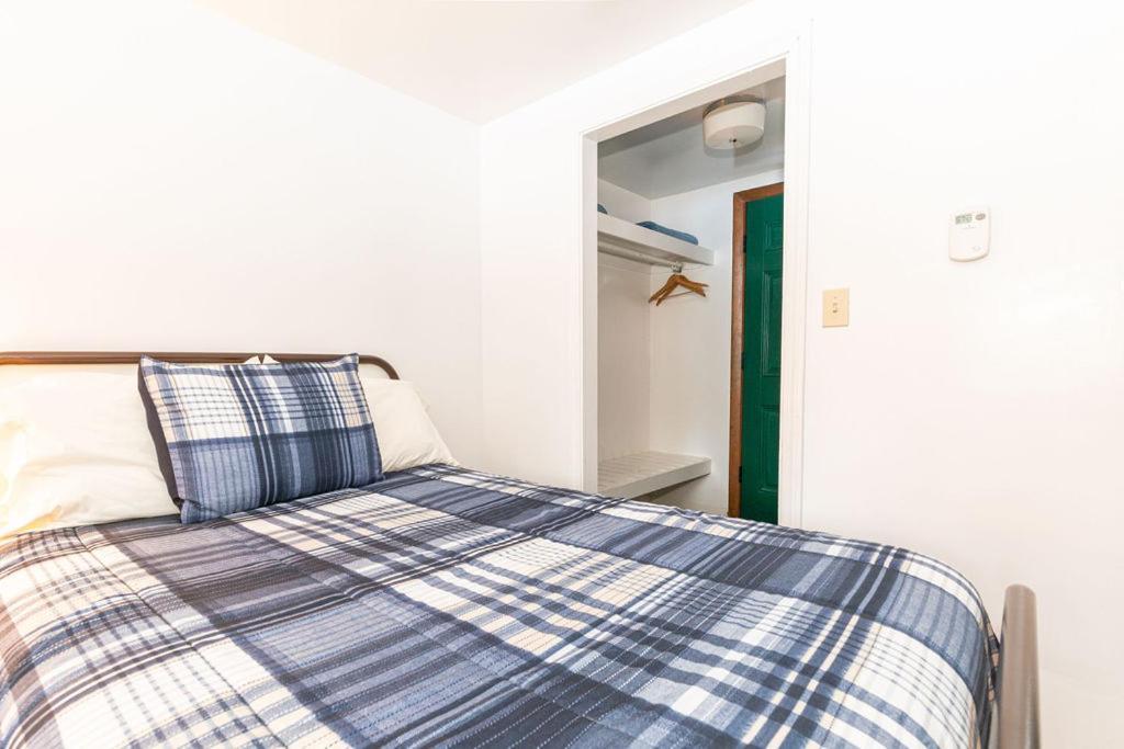 West Bethel Motel エクステリア 写真